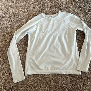 White Athleta girl medium long sleeve